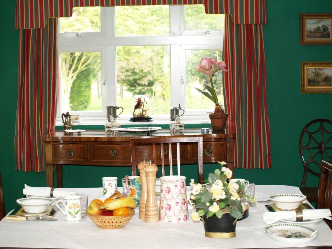 مبيت وإفطار بالدوك The Newnham White House المظهر الخارجي الصورة